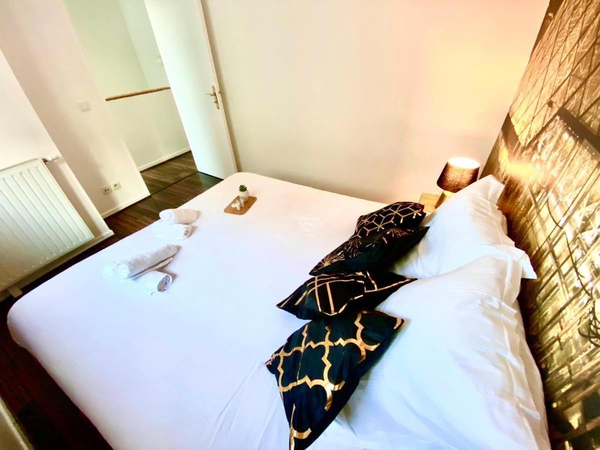 Magnifique Villa Avec Jacuzzi Au Pied Du Stade แซงต์-เดอนี ภายนอก รูปภาพ