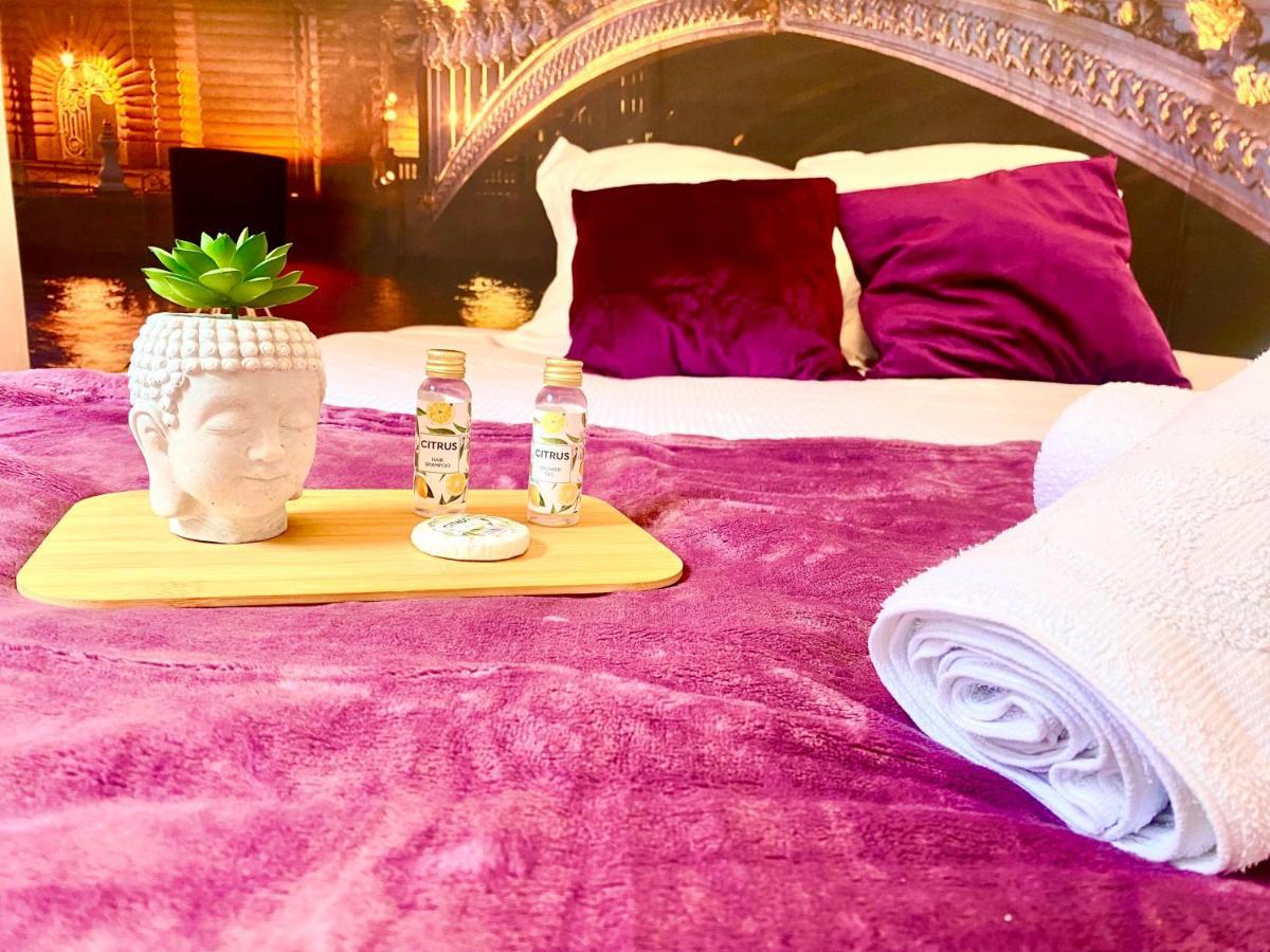 Magnifique Villa Avec Jacuzzi Au Pied Du Stade แซงต์-เดอนี ภายนอก รูปภาพ