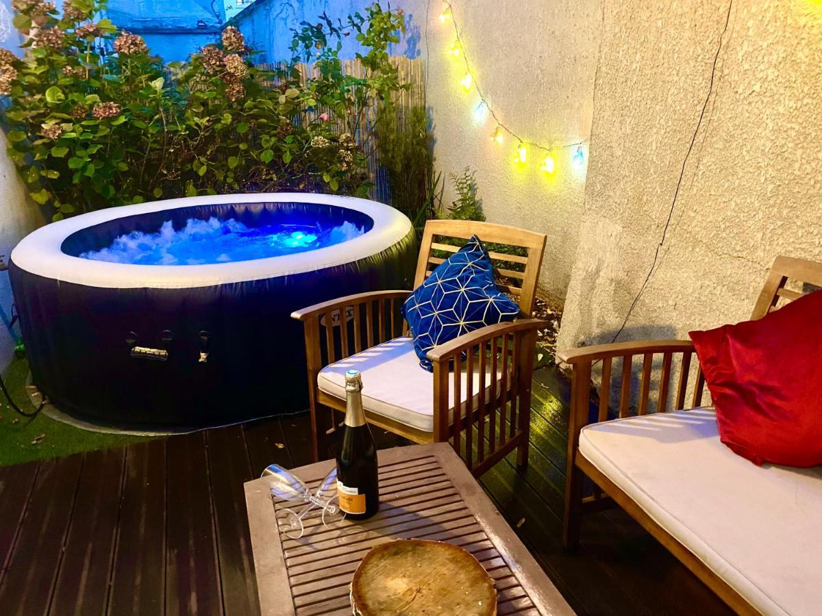 Magnifique Villa Avec Jacuzzi Au Pied Du Stade แซงต์-เดอนี ภายนอก รูปภาพ